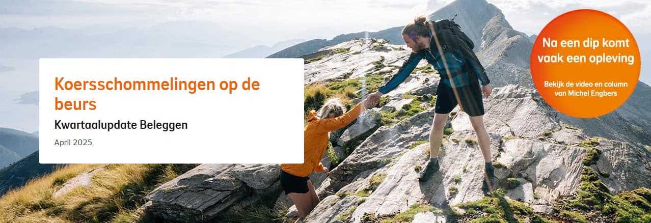 man en vrouw hiken in de bergen