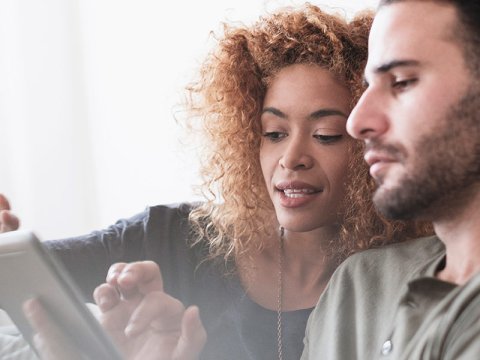 Waarom praten over geld zo lastig is (maar wél heel belangrijk)